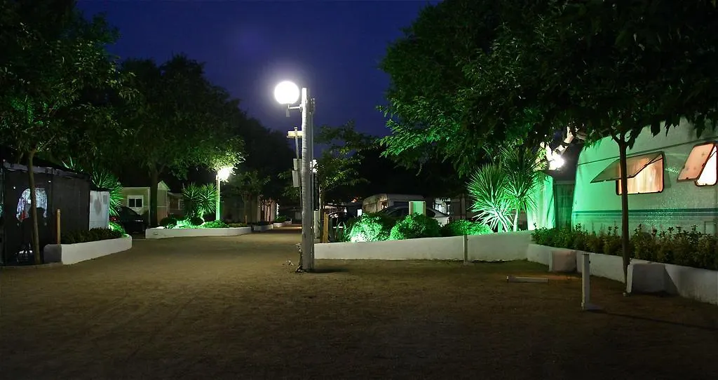 Camping Roca Blanes 2*,